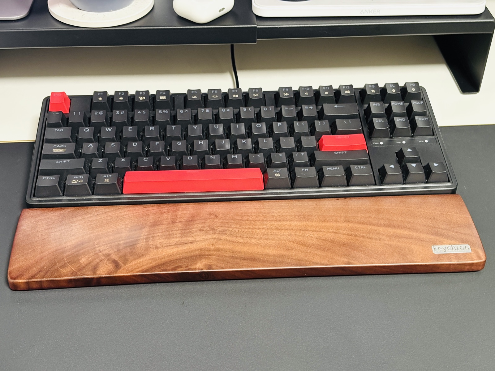 Keychron C3 Pro（有線・US配列）と木製パームレスト